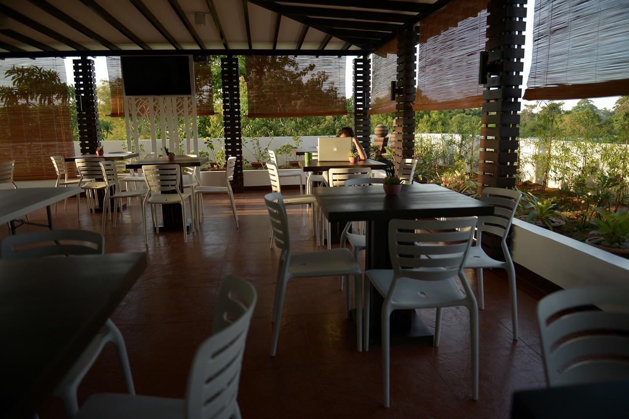 Globetrotter Inn - Palawan Inc. Puerto Princesa Exterior foto